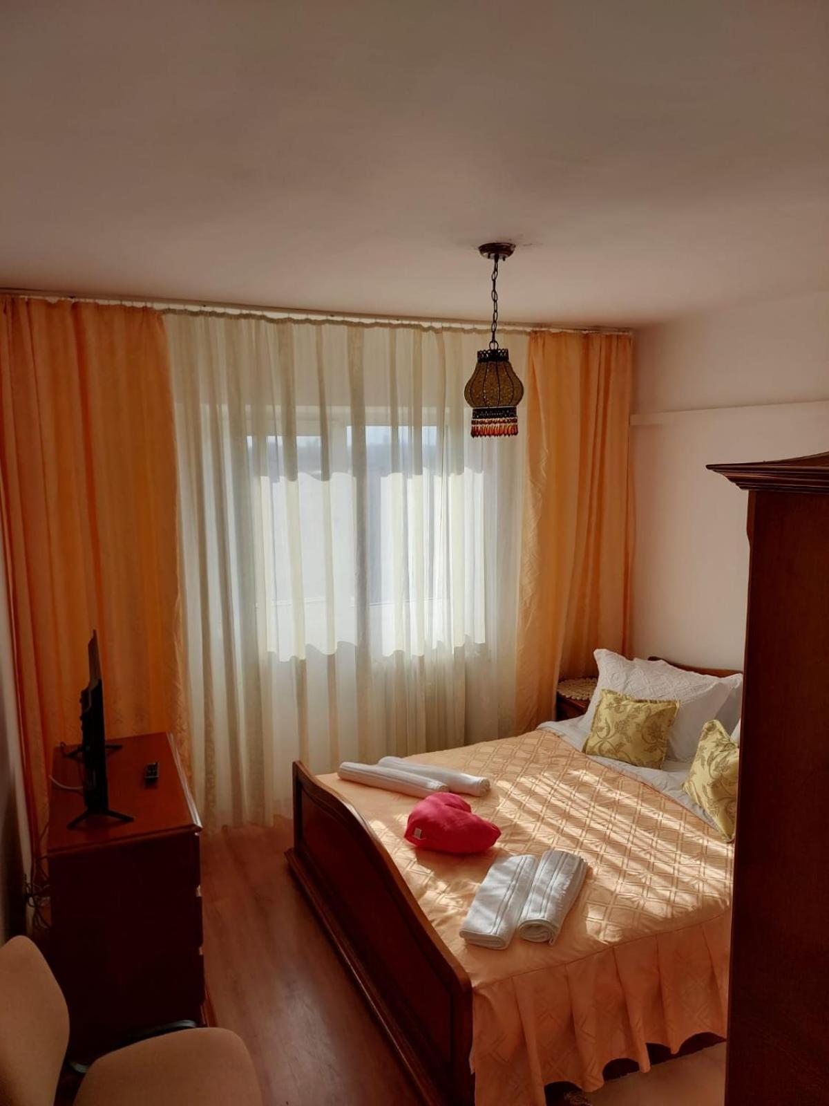 Panorama Mega Apartament Pantelimon Bucarest Esterno foto