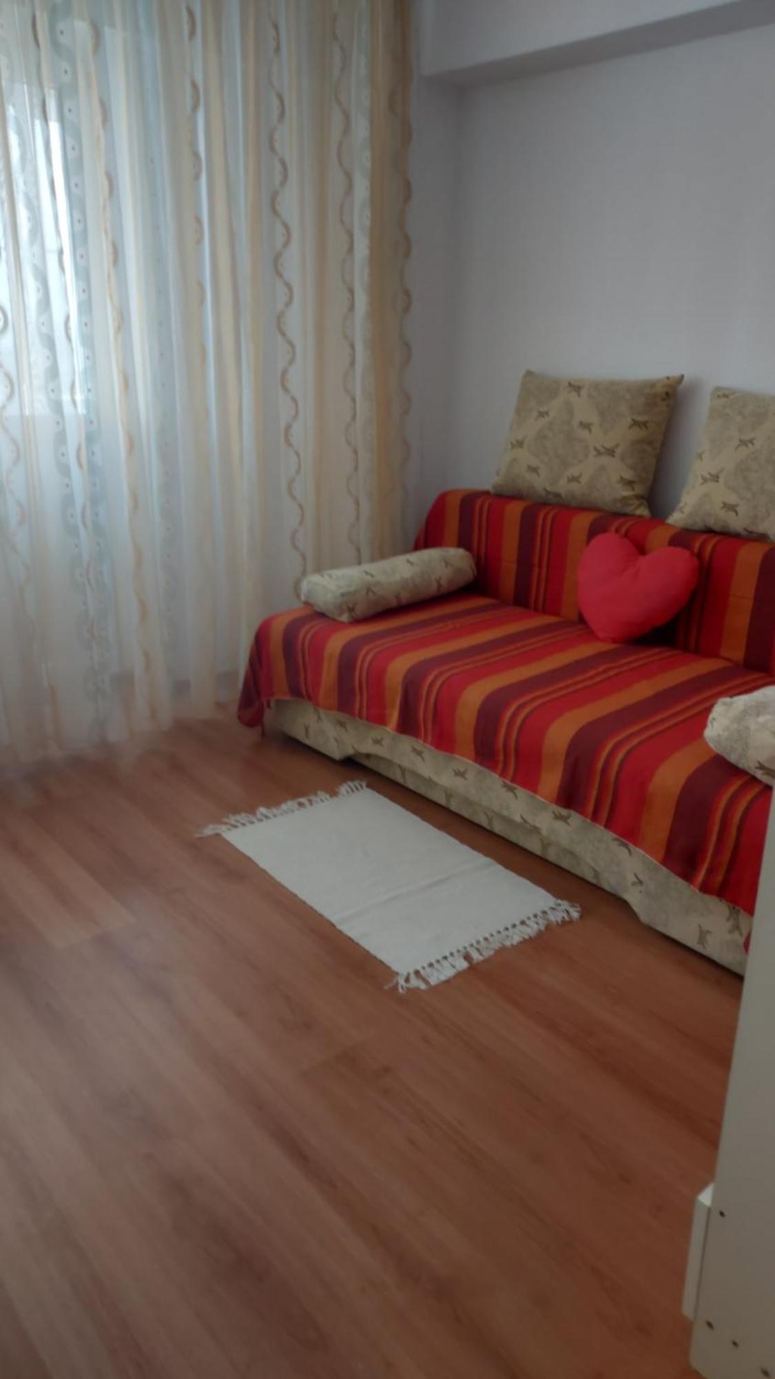 Panorama Mega Apartament Pantelimon Bucarest Esterno foto